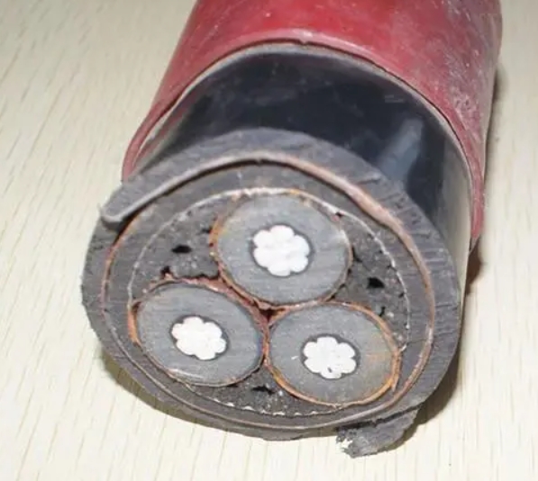 電線電纜應(yīng)用廣泛，具體有什么區(qū)別？.jpg